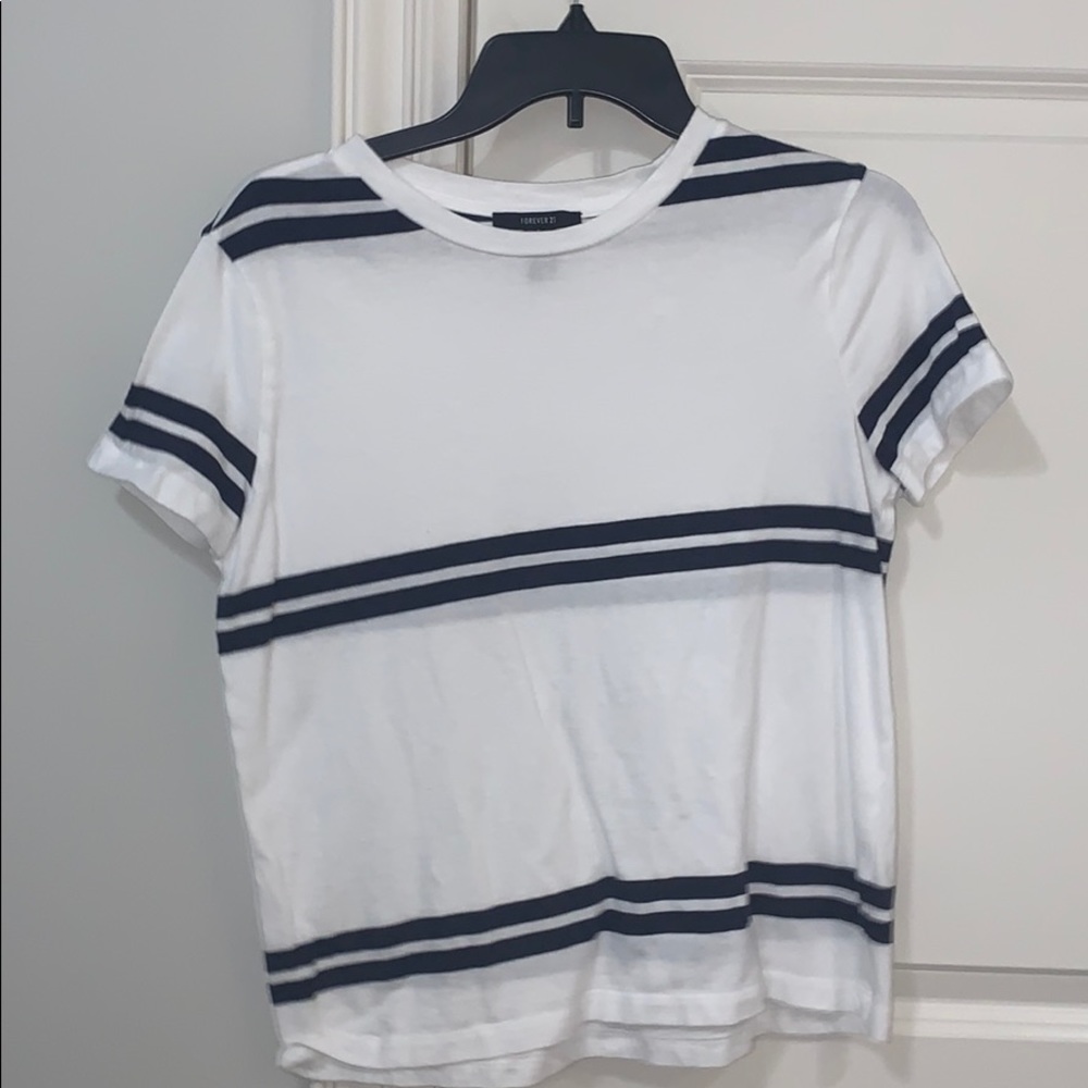 Forever 21 white and navy stripe tee shirt